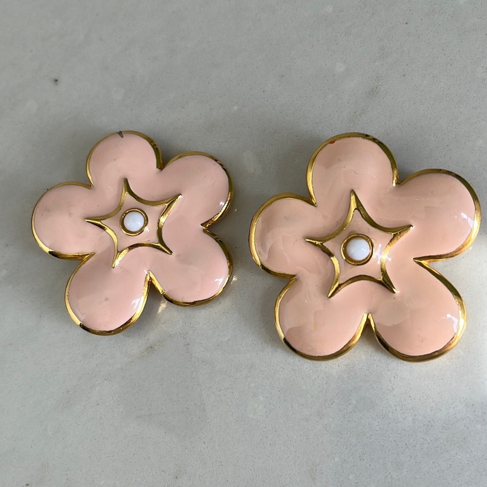 Escada vintage clip on daisy earrings